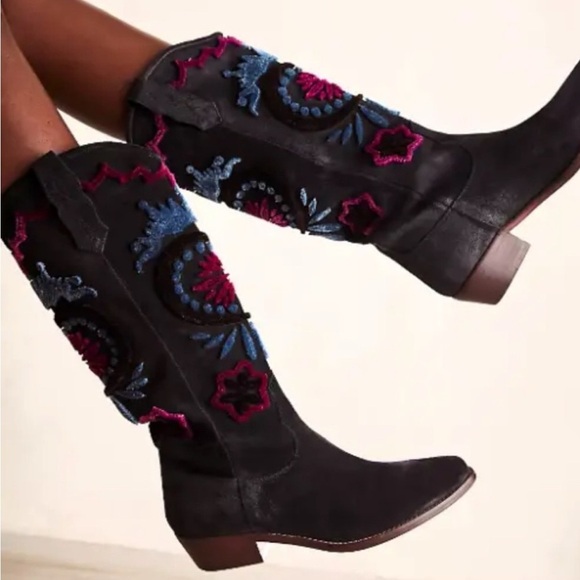 Free People Shoes - Free People Roundhouse Boots, size 36 or size 5/5.5